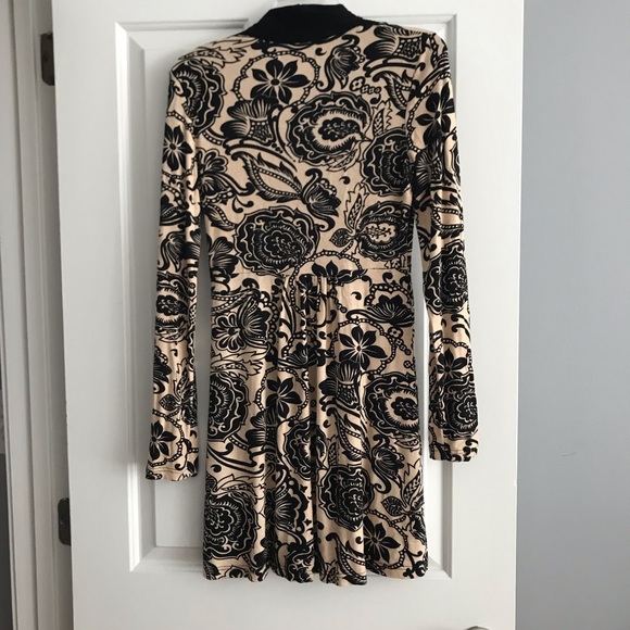 Long Sleeve Dress - Picture 5 of 5